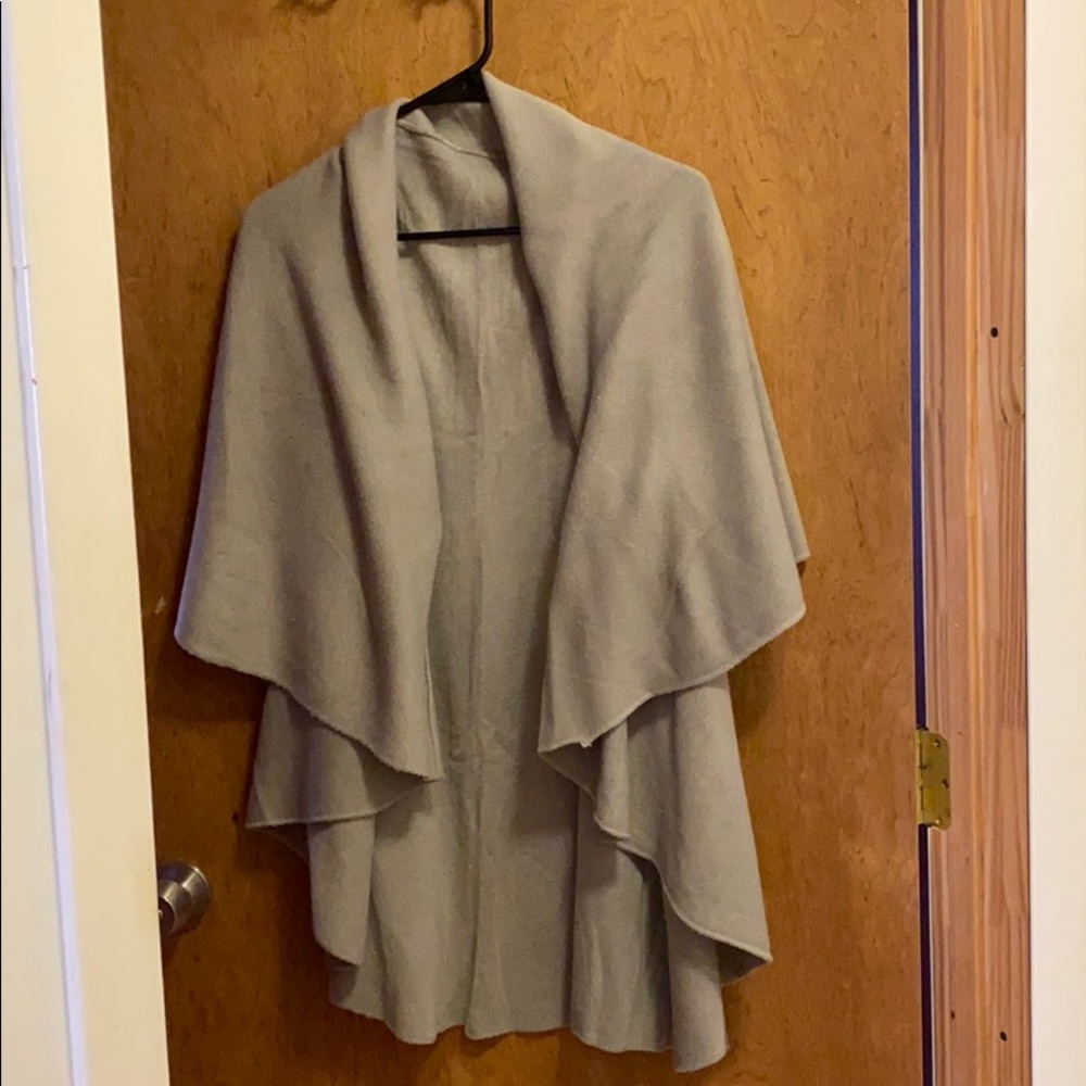 Gray Ruana wrap